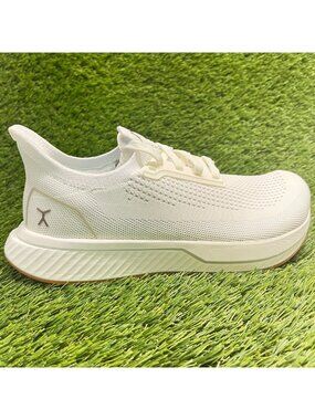 Flux Adapt Runner White Gum Womens Size 8.5 Mens Size 7 Running Athletic Shoes